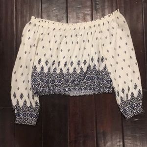 H&M Off-the-shoulder crop top